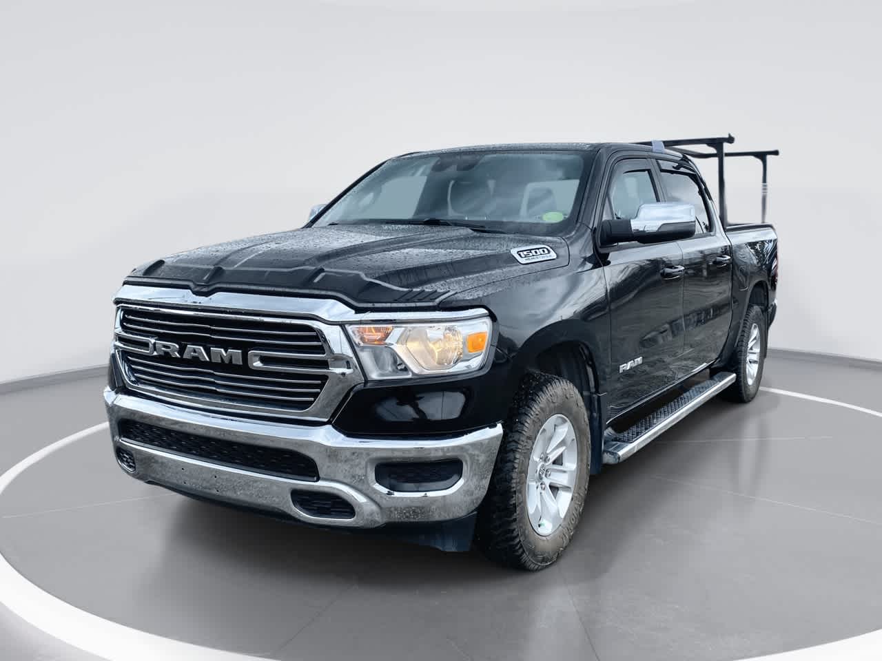 2024 RAM 1500 Laramie 4x4 Crew Cab 5'7's photo