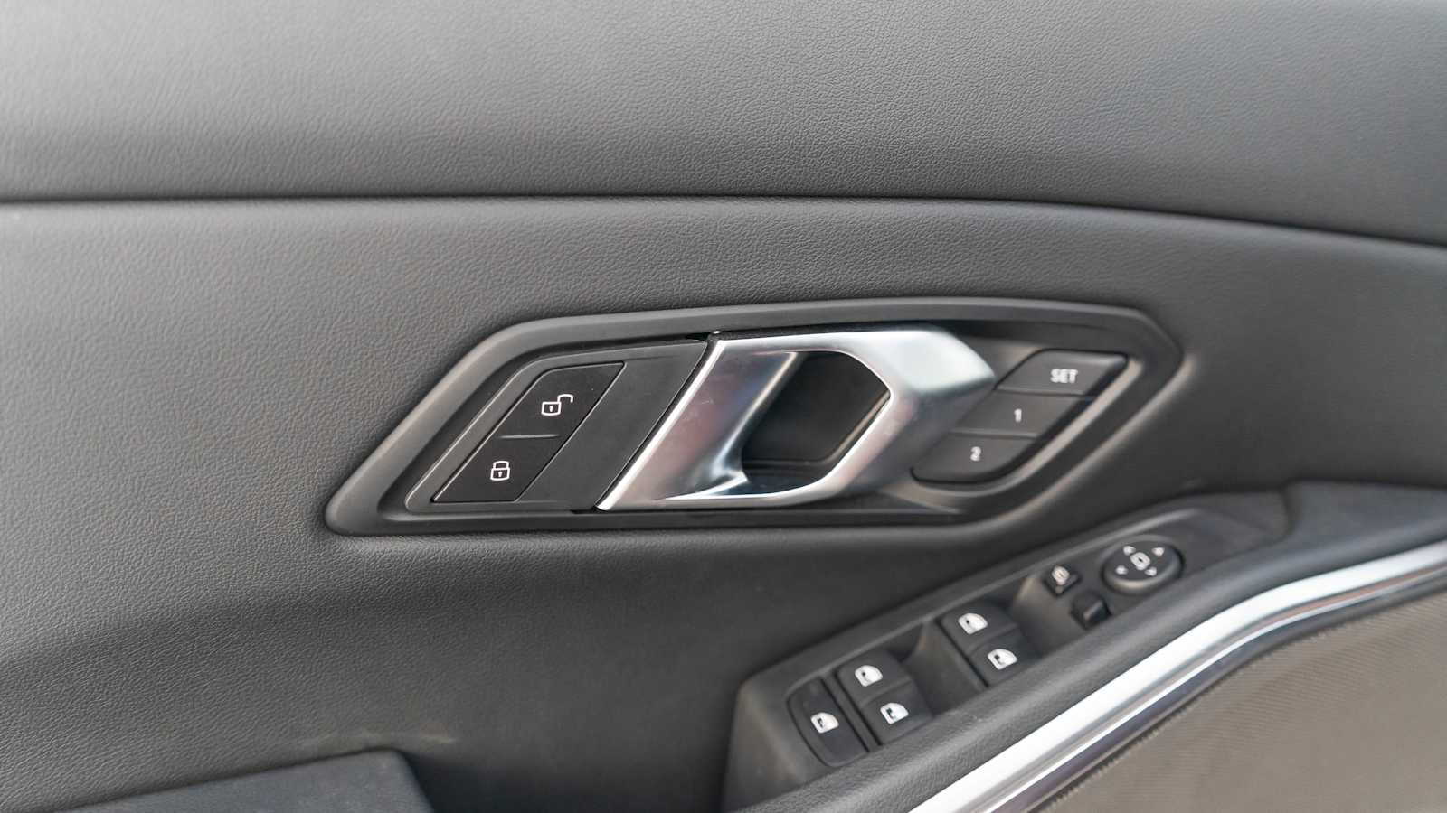 Thumbnail: 2025 BMW 3 Series - 29