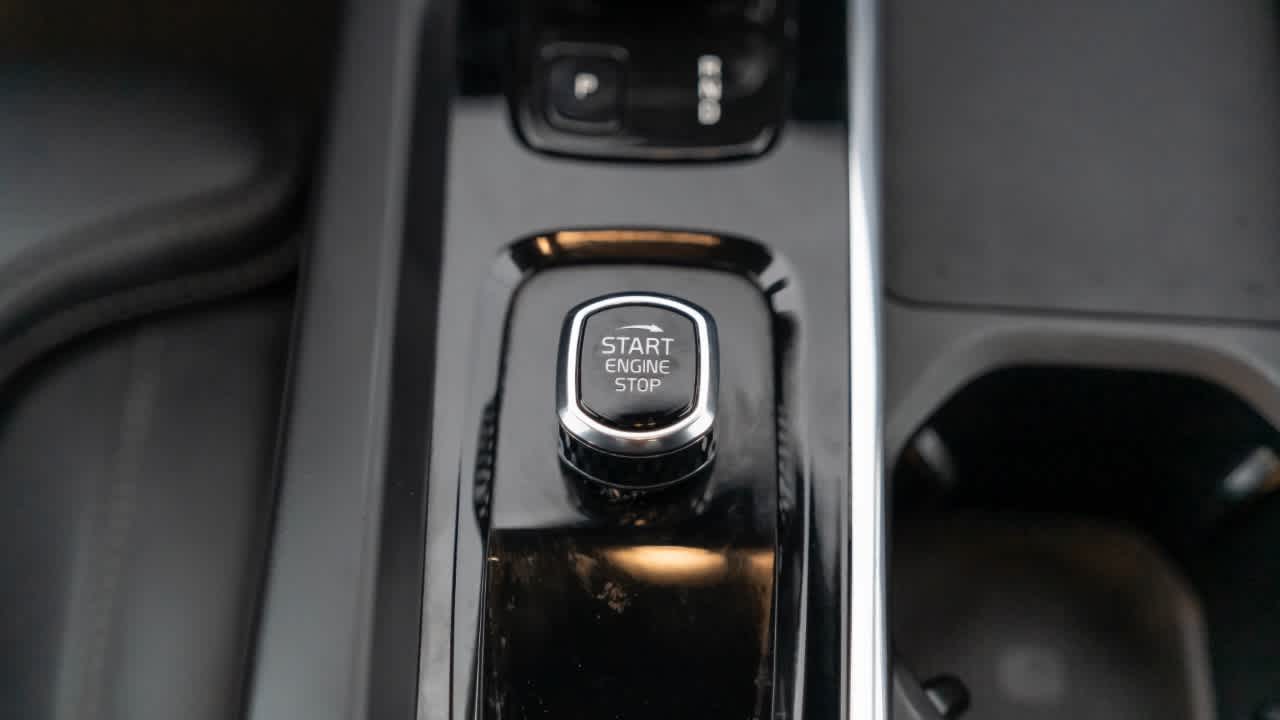 Thumbnail: 2022 Volvo XC60 - 43