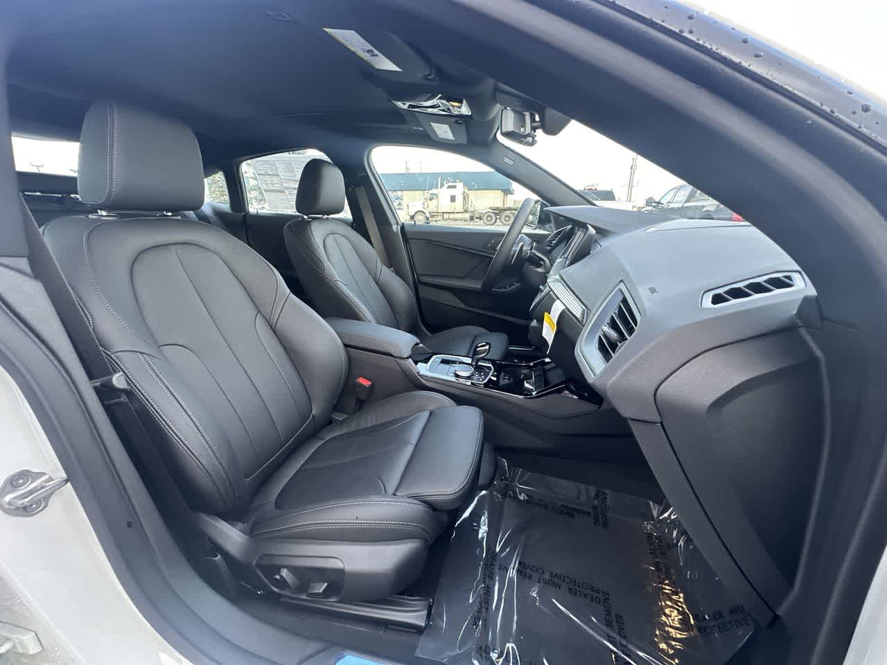 2024 BMW 2 Series M235i xDrive 19