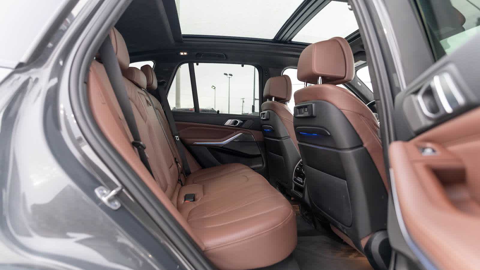 Thumbnail: 2021 BMW X5 - 44