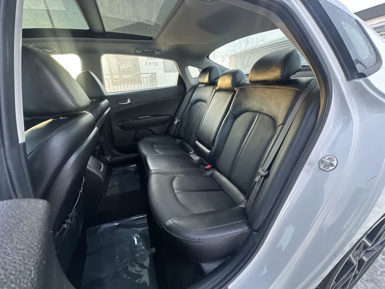 Thumbnail: 2020 Kia Optima - 15