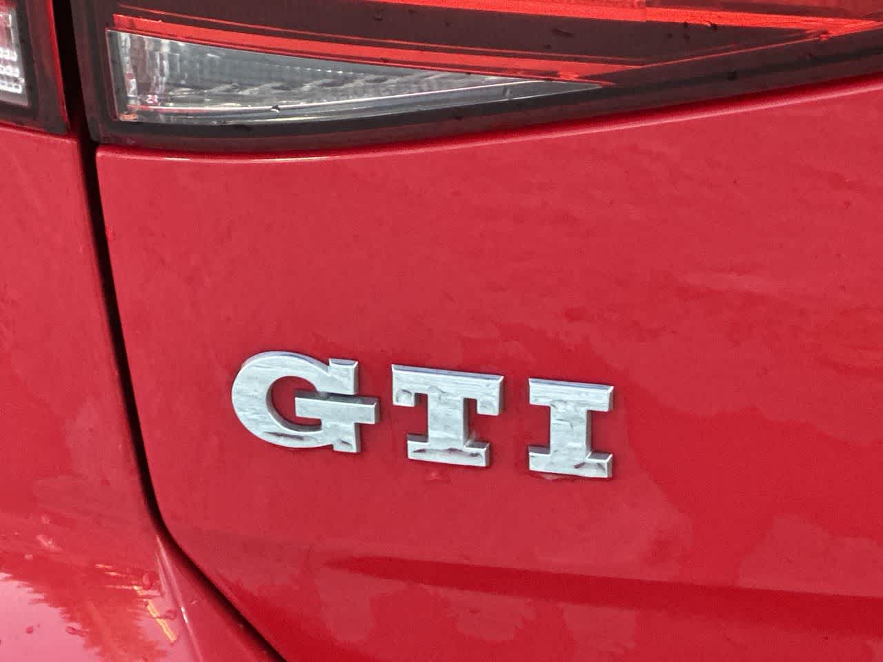 Thumbnail: 2017 Volkswagen Golf - 22