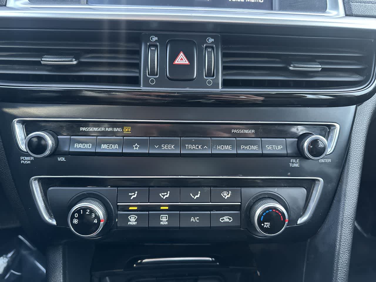 Thumbnail: 2020 Kia Optima - 12