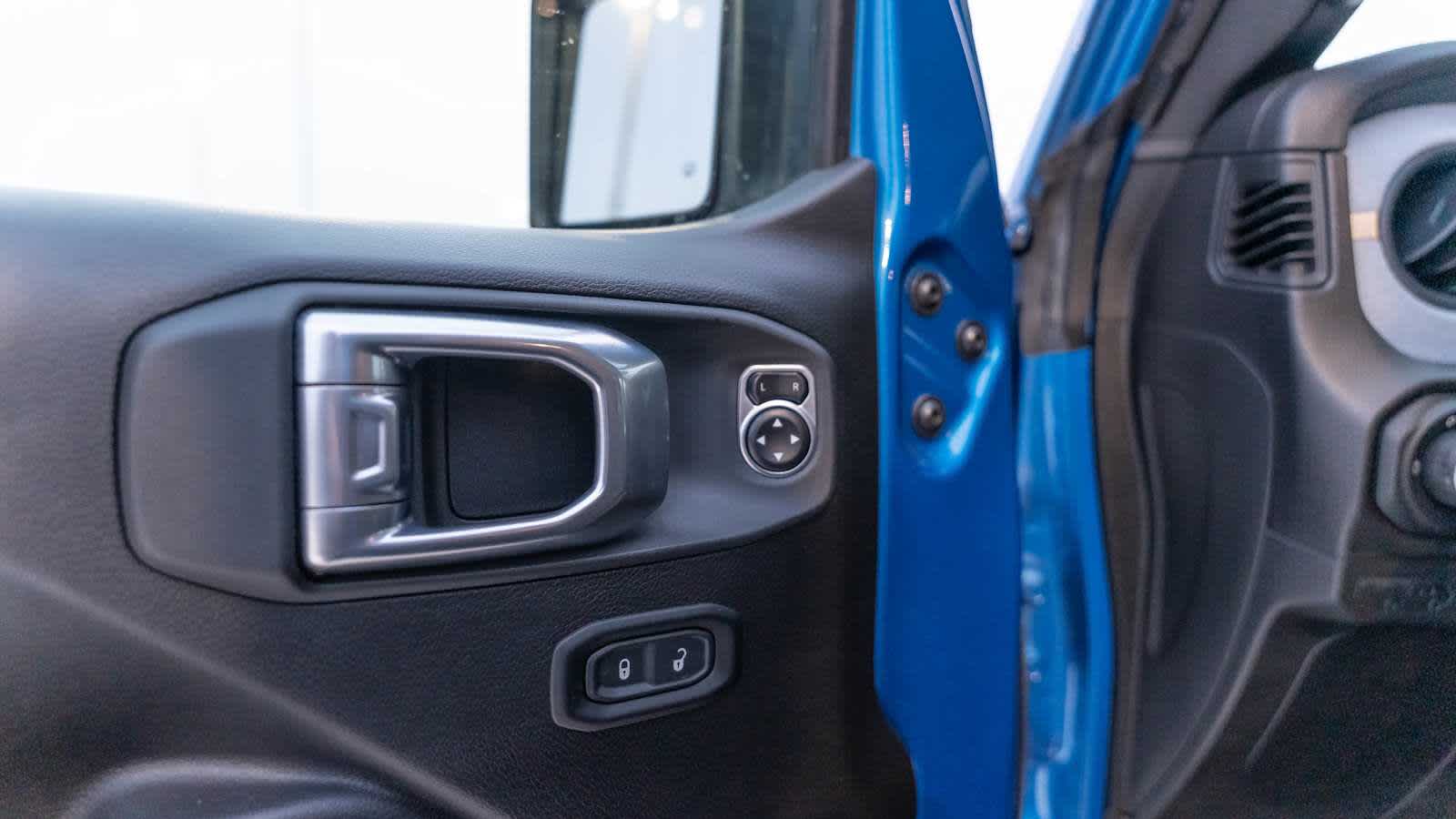 Thumbnail: 2024 Jeep Wrangler - 24