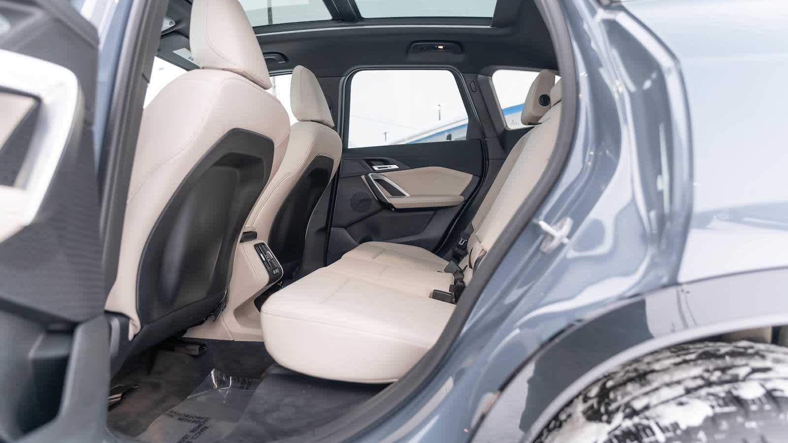 Thumbnail: 2025 BMW X1 - 37