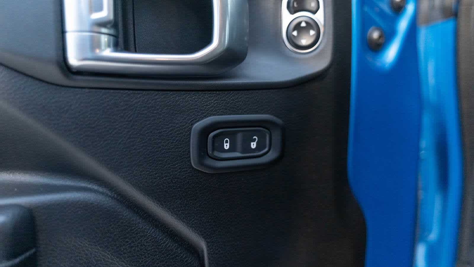 Thumbnail: 2024 Jeep Wrangler - 33