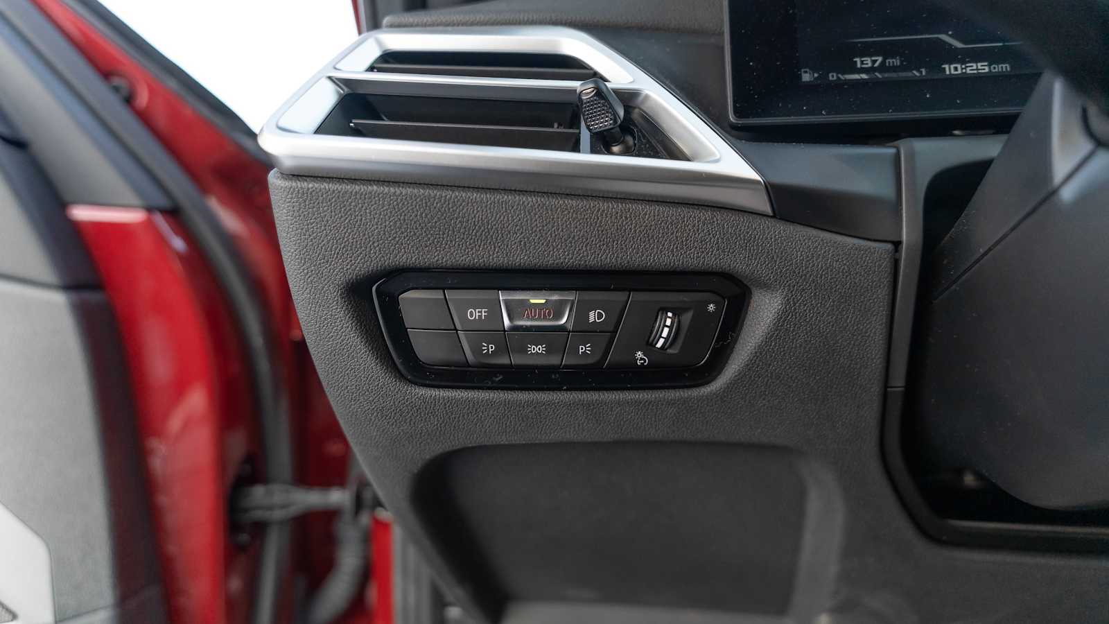 Thumbnail: 2025 BMW 3 Series - 35