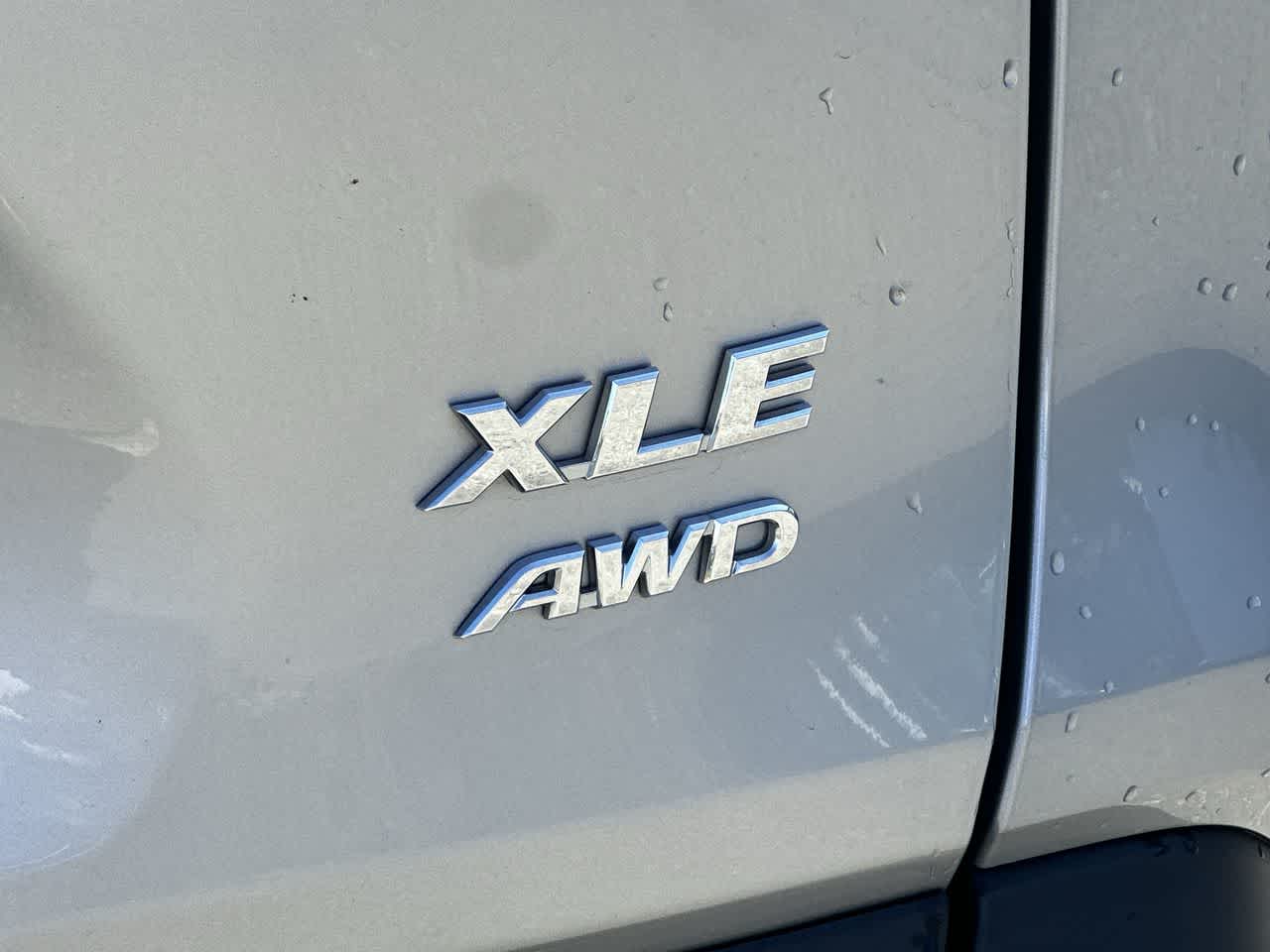 Thumbnail: 2022 Toyota RAV4 - 23