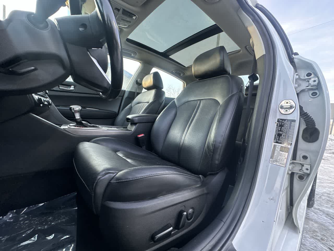 Thumbnail: 2020 Kia Optima - 4