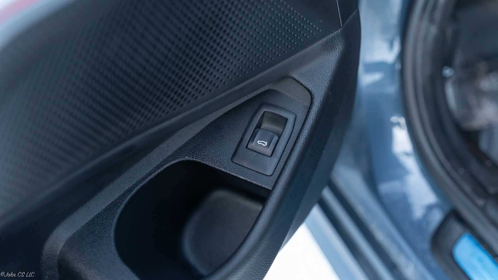 Thumbnail: 2025 BMW 3 Series - 46