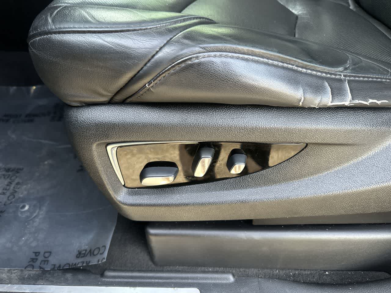 Thumbnail: 2017 Cadillac Escalade - 5