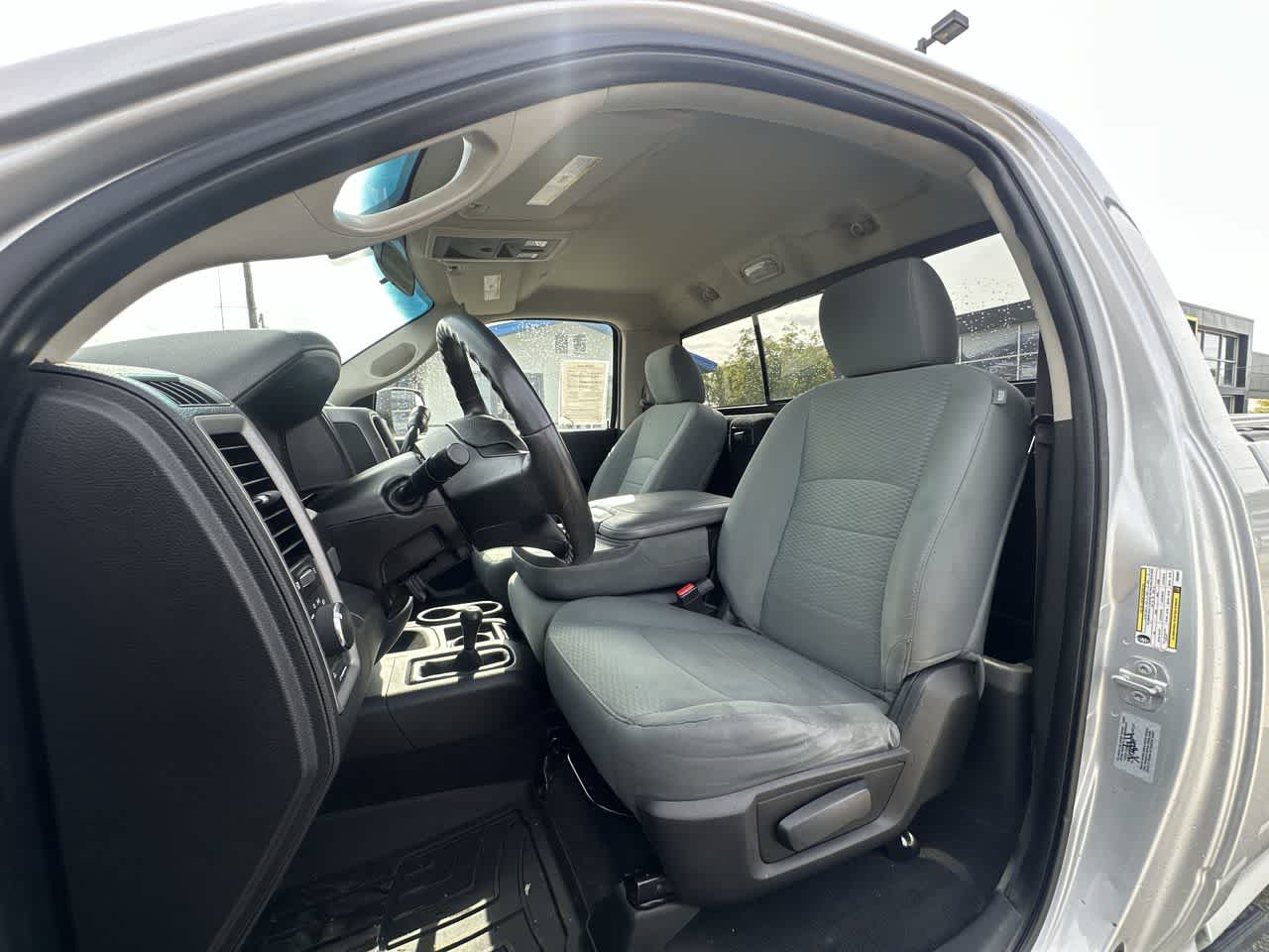 2017 Ram 3500 Tradesman photo 2