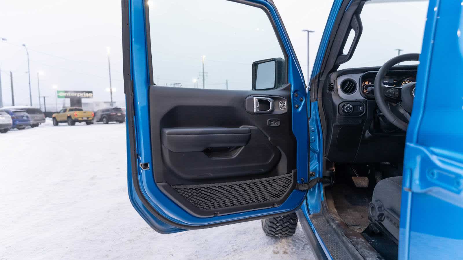 Thumbnail: 2024 Jeep Wrangler - 31