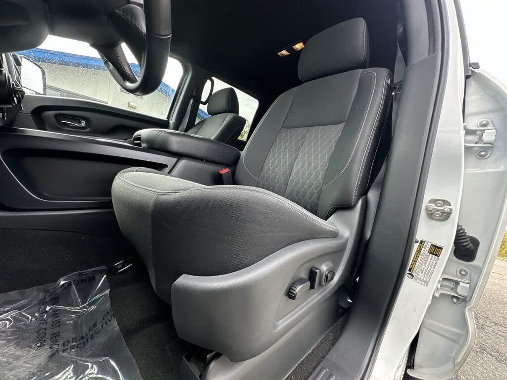 Used 2018 Nissan Titan XD SV Diesel Truck Crew Cab