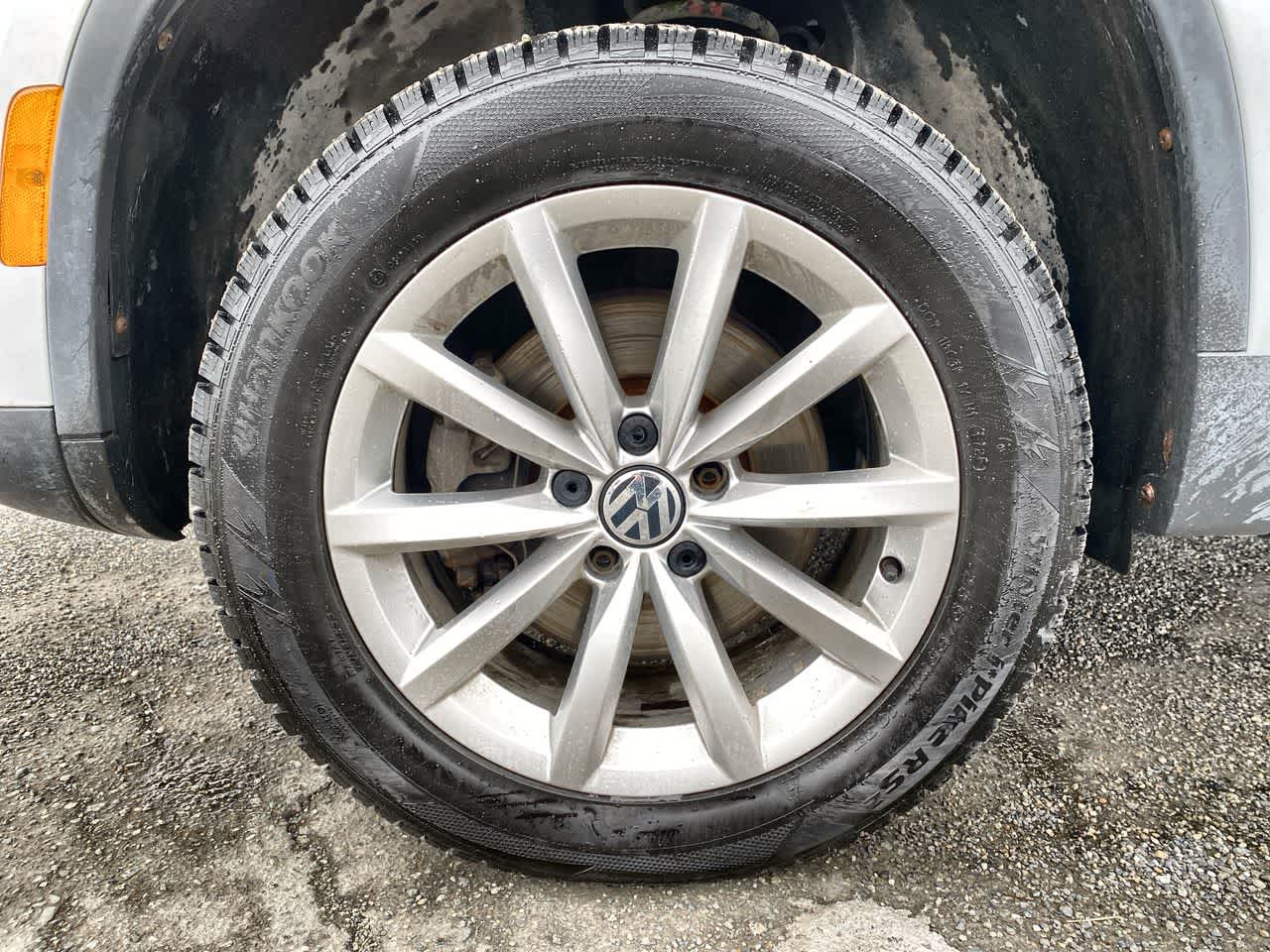 Thumbnail: 2017 Volkswagen Tiguan - 9
