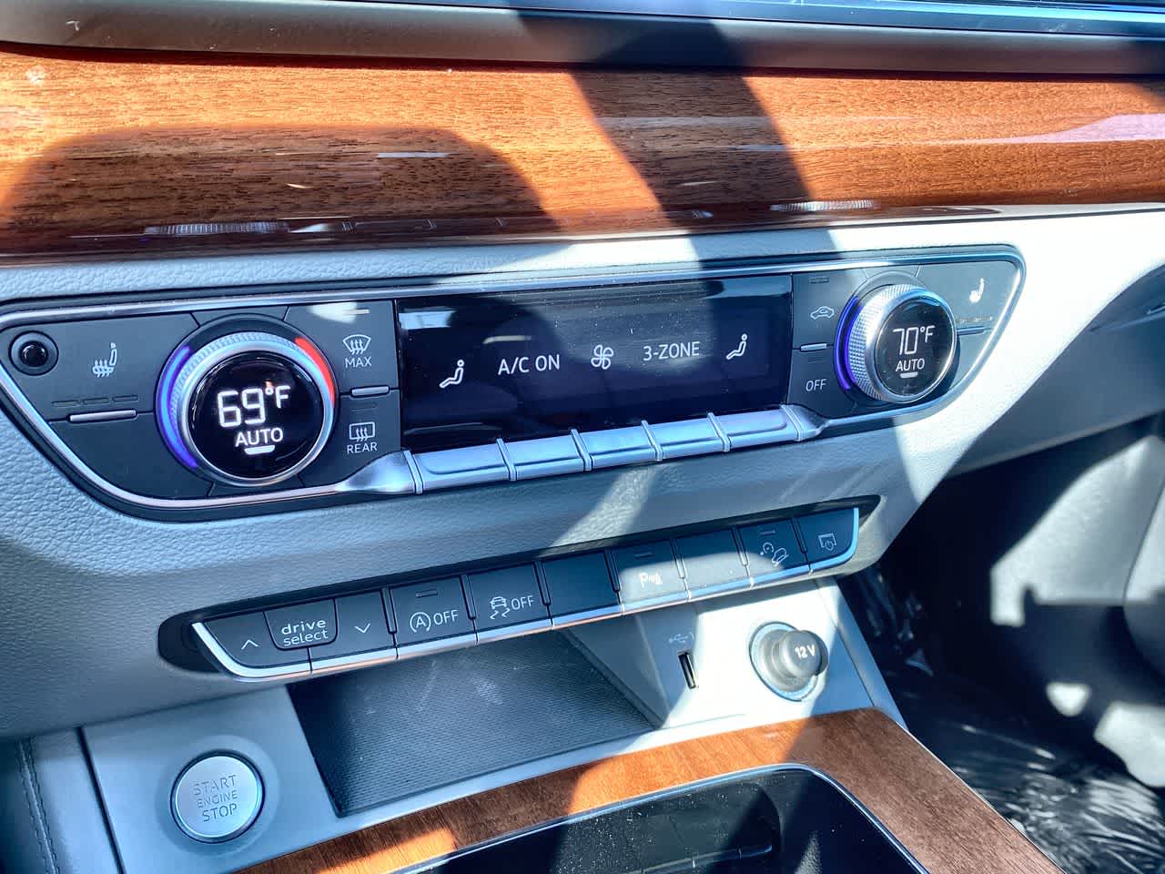 Thumbnail: 2022 Audi Q5 - 18