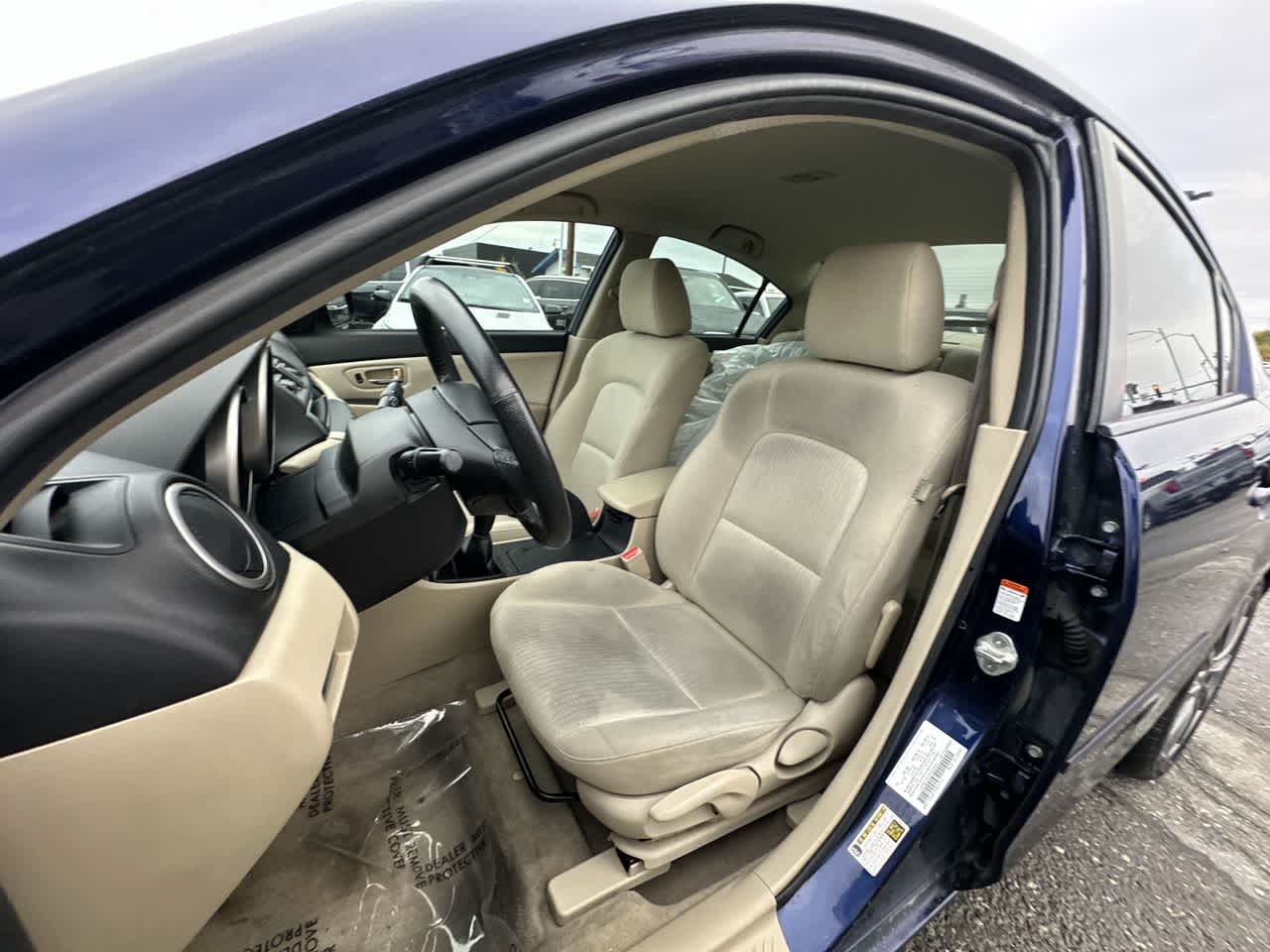2009 Mazda Mazda3 Touring photo 2