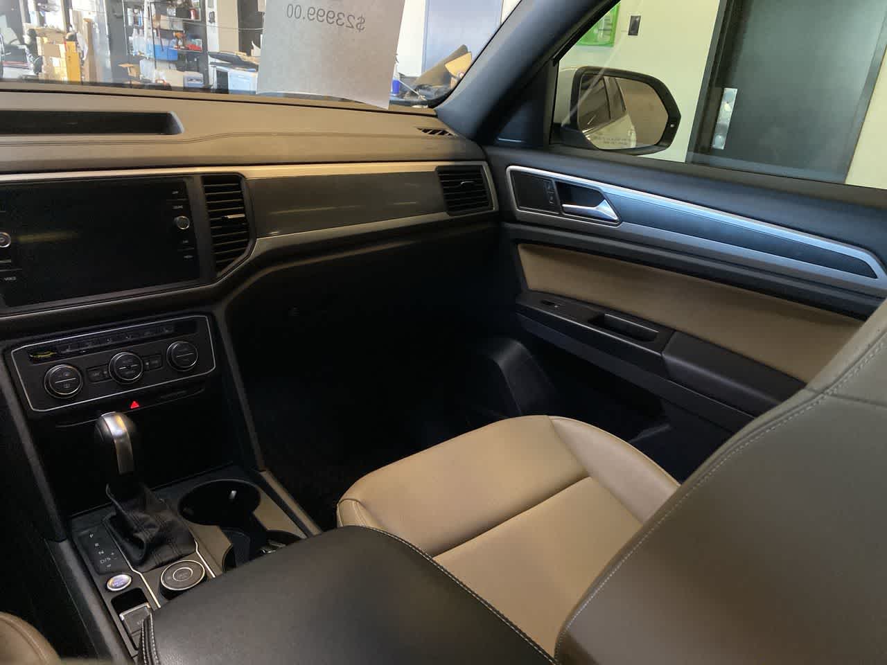 Thumbnail: 2020 Volkswagen Atlas - 3