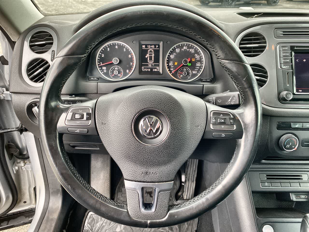 Thumbnail: 2017 Volkswagen Tiguan - 13