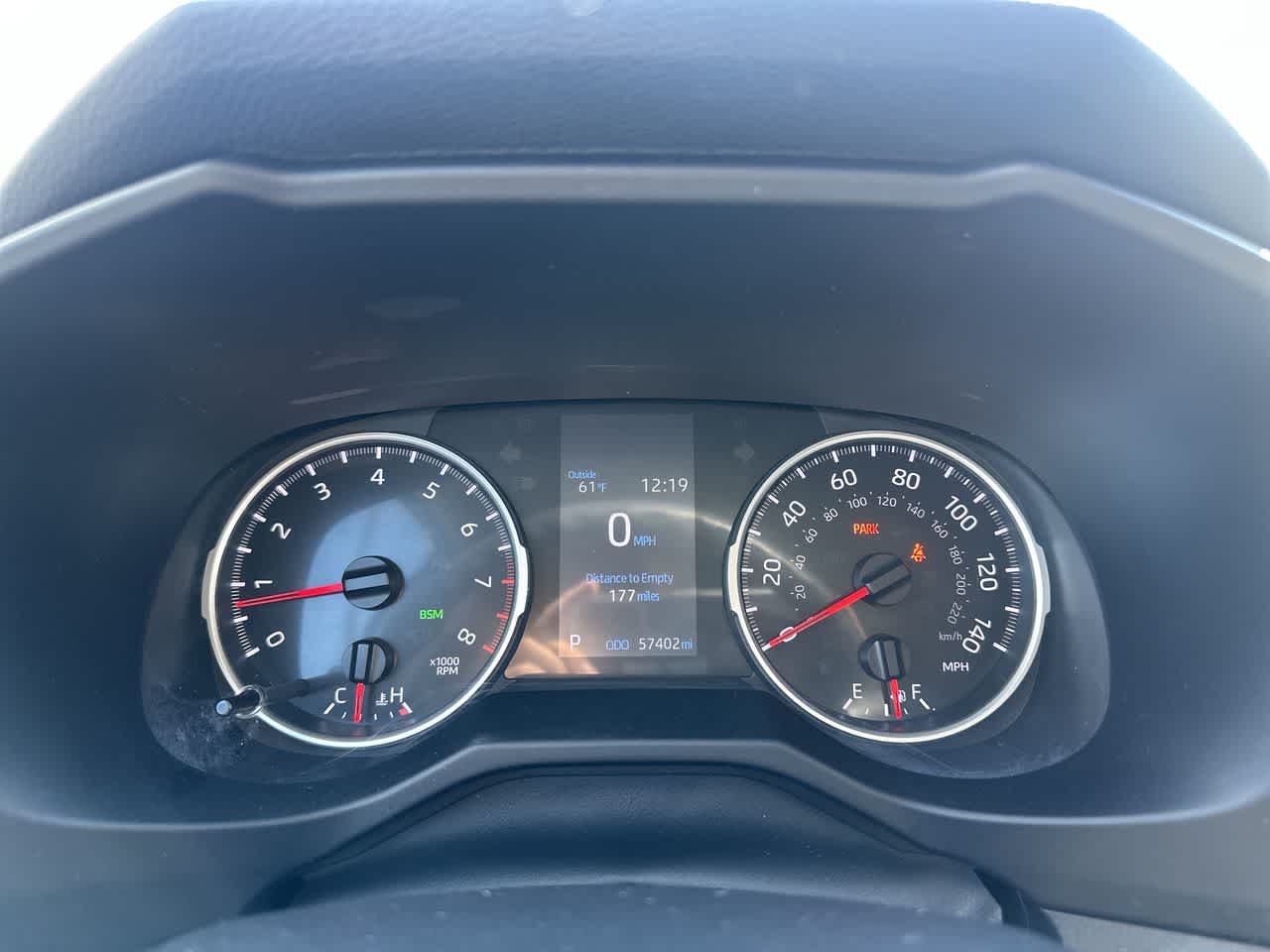 Thumbnail: 2022 Toyota RAV4 - 8