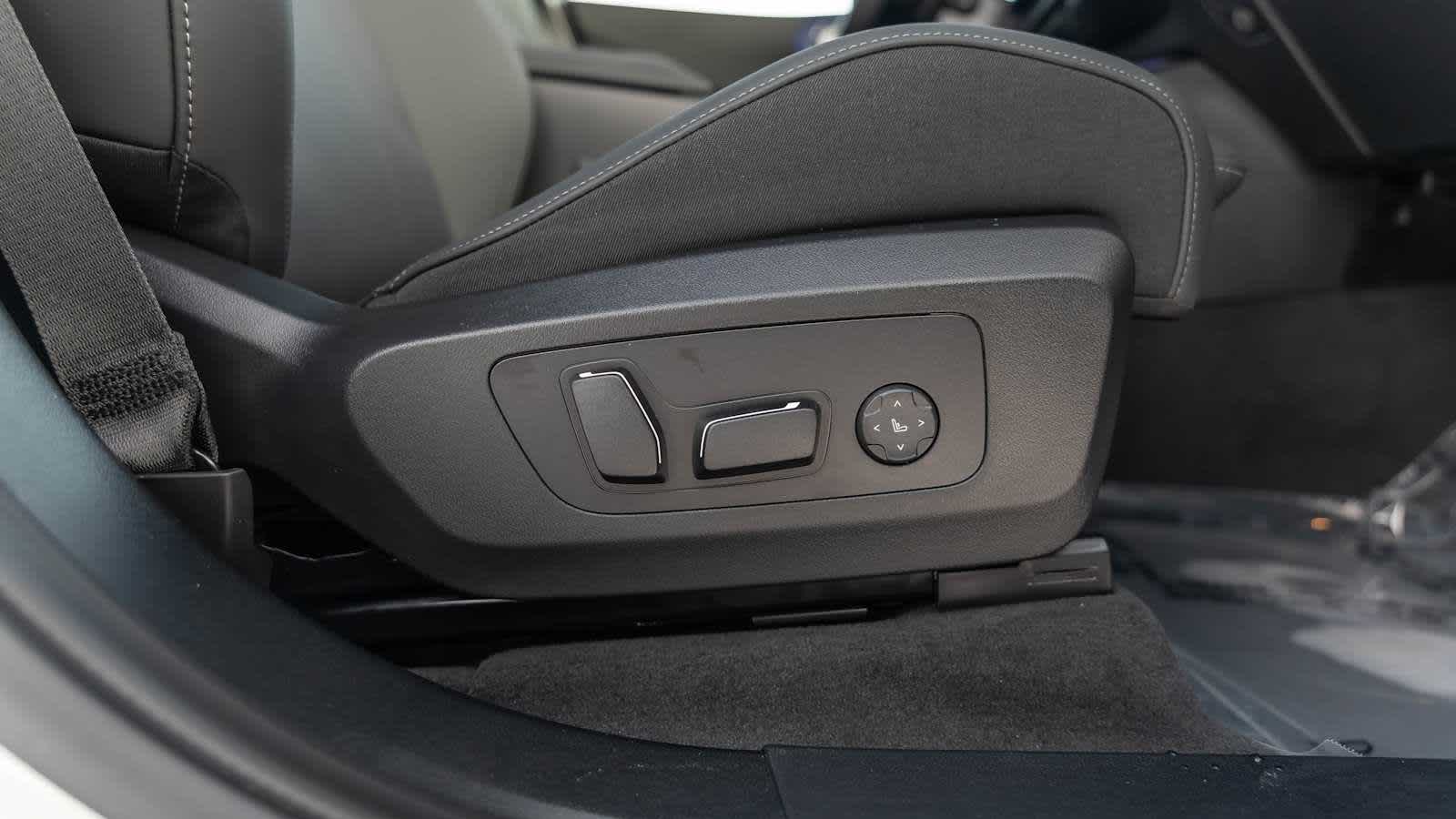 Thumbnail: 2026 BMW X3 - 23