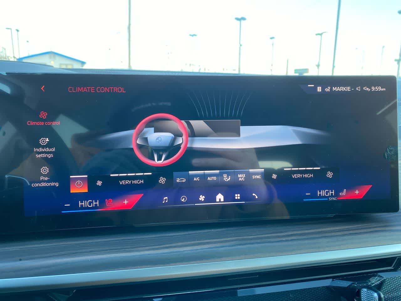 Thumbnail: 2025 BMW X7 - 13