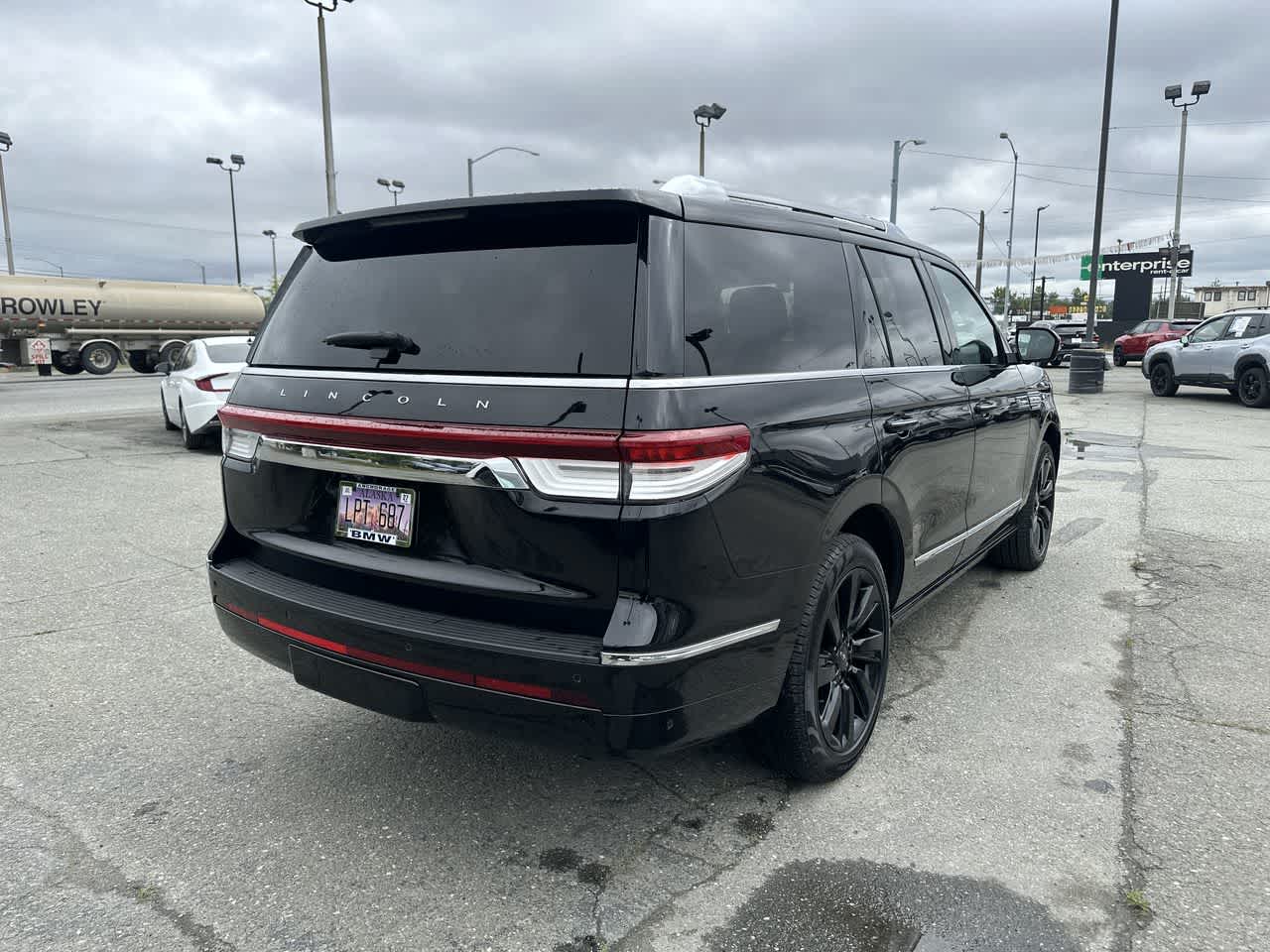 Thumbnail: 2024 Lincoln Navigator - 23