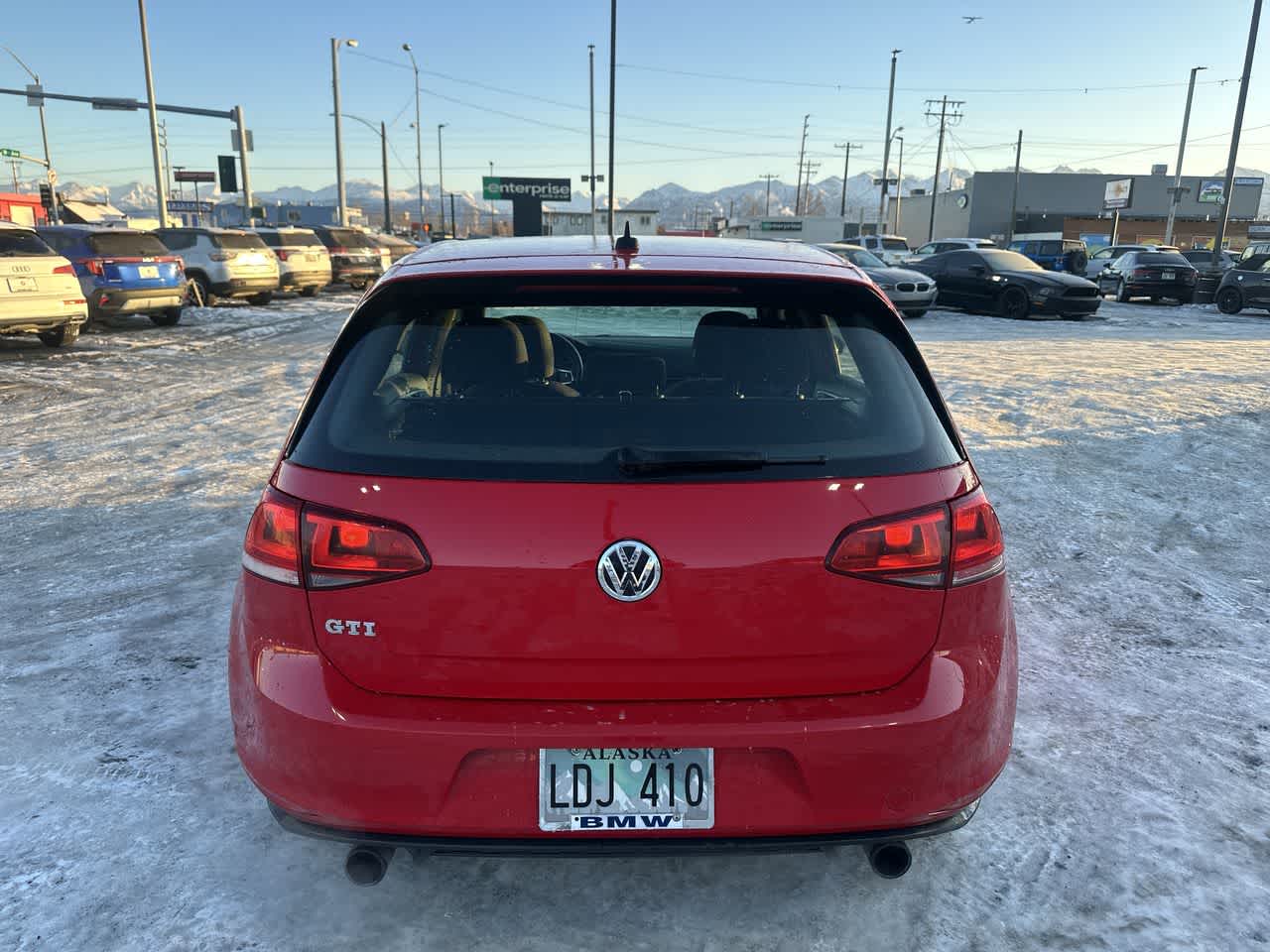 Thumbnail: 2017 Volkswagen Golf - 16