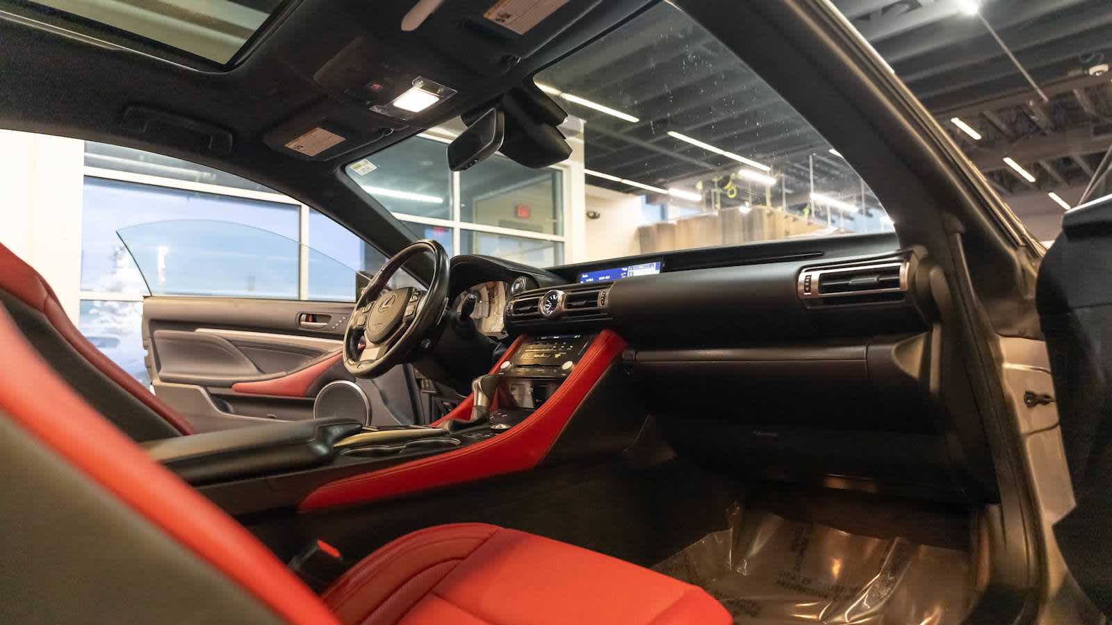 Thumbnail: 2022 Lexus RC - 24