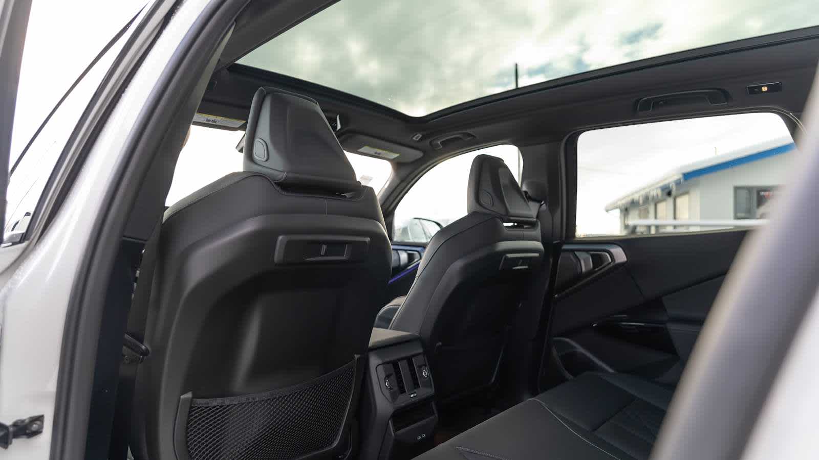 Thumbnail: 2026 BMW X3 - 27