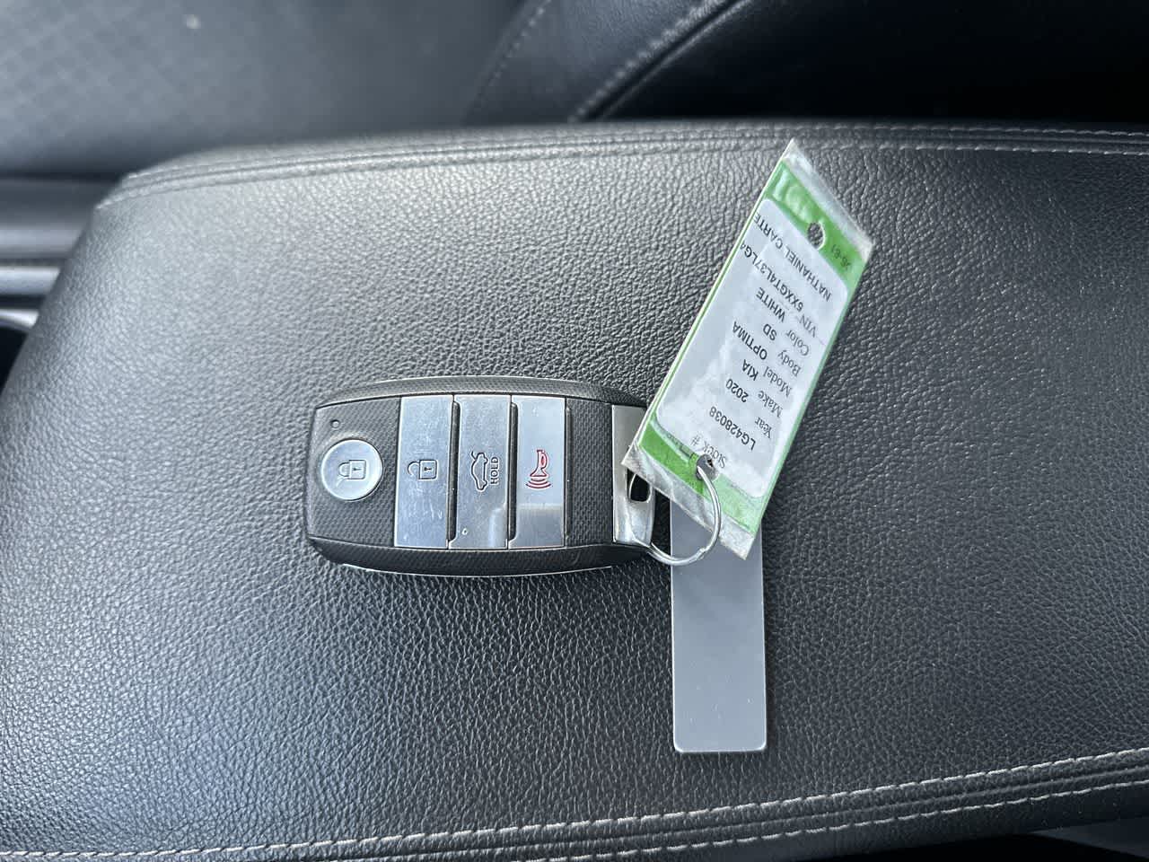 Thumbnail: 2020 Kia Optima - 20