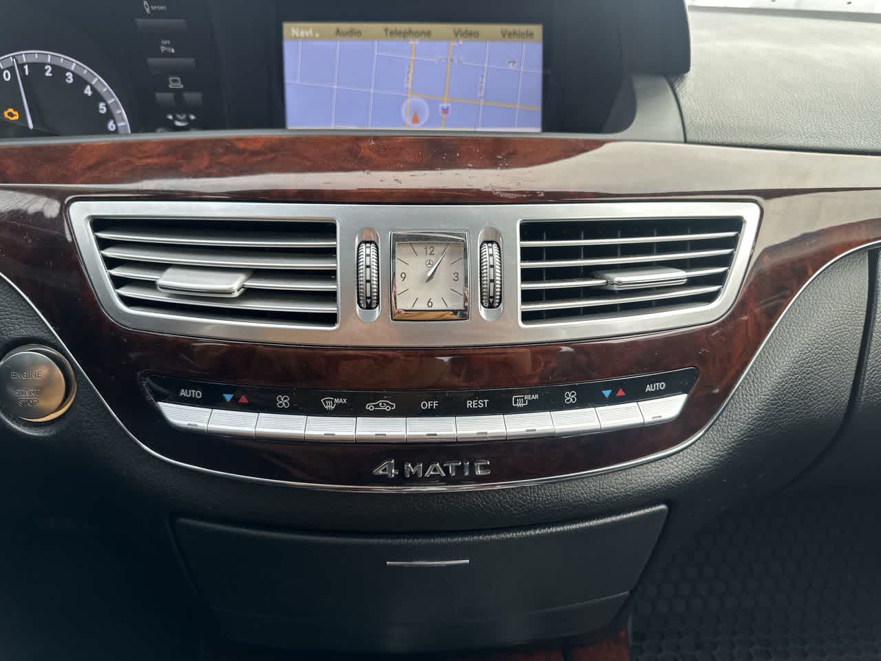 2012 Mercedes-Benz S-Class S 550 10