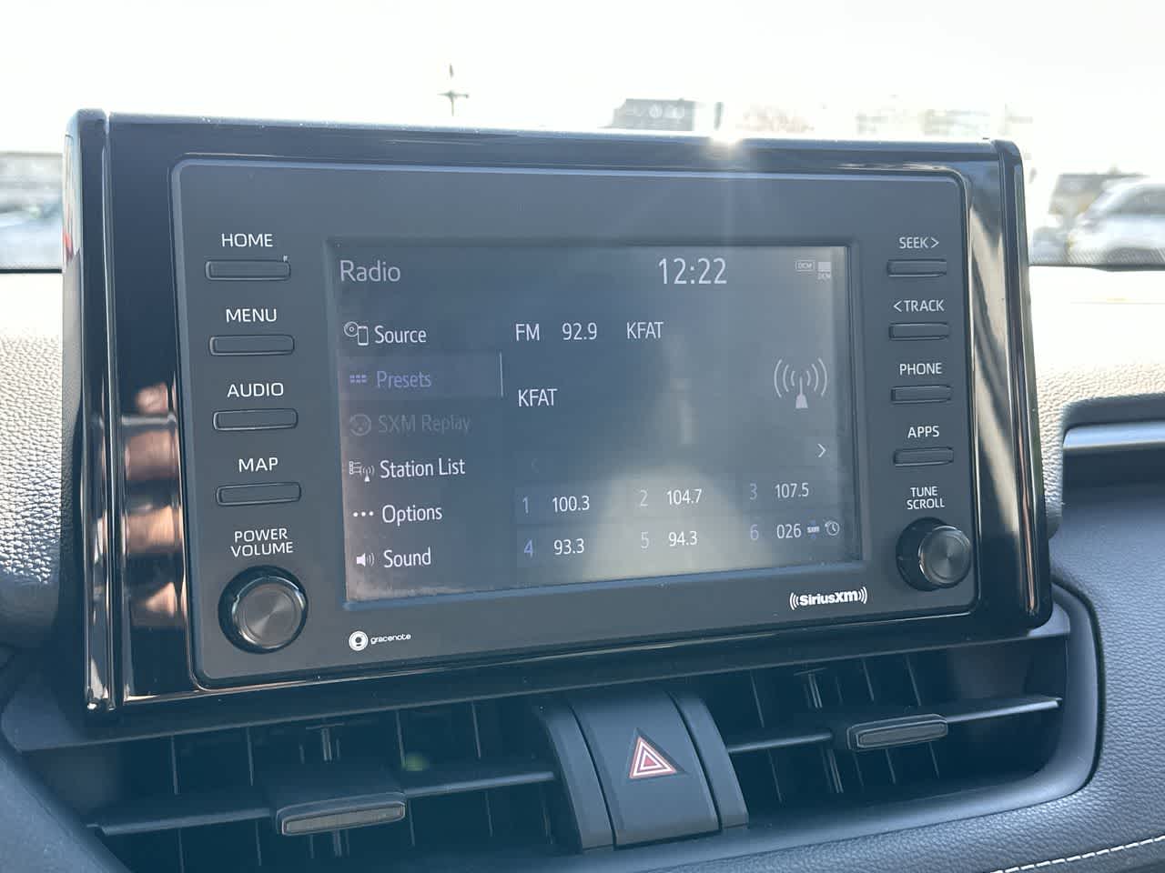 Thumbnail: 2022 Toyota RAV4 - 9