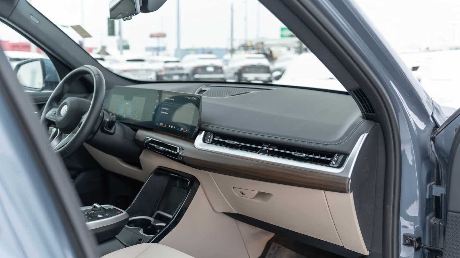 Thumbnail: 2025 BMW X1 - 22