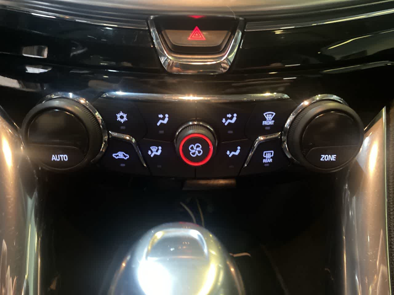 Thumbnail: 2016 Chevrolet  - 19