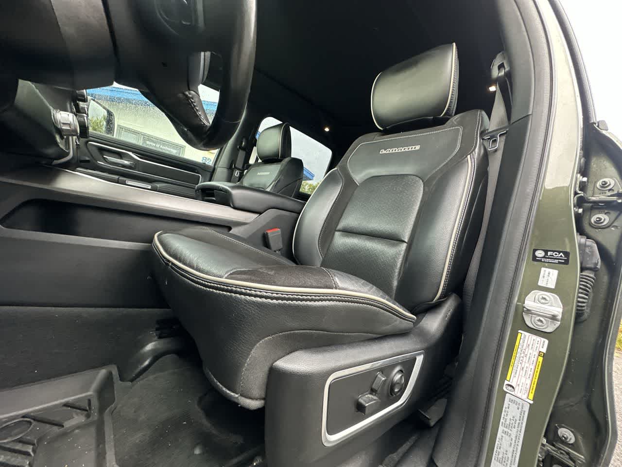 2021 Ram 1500 Laramie photo 3