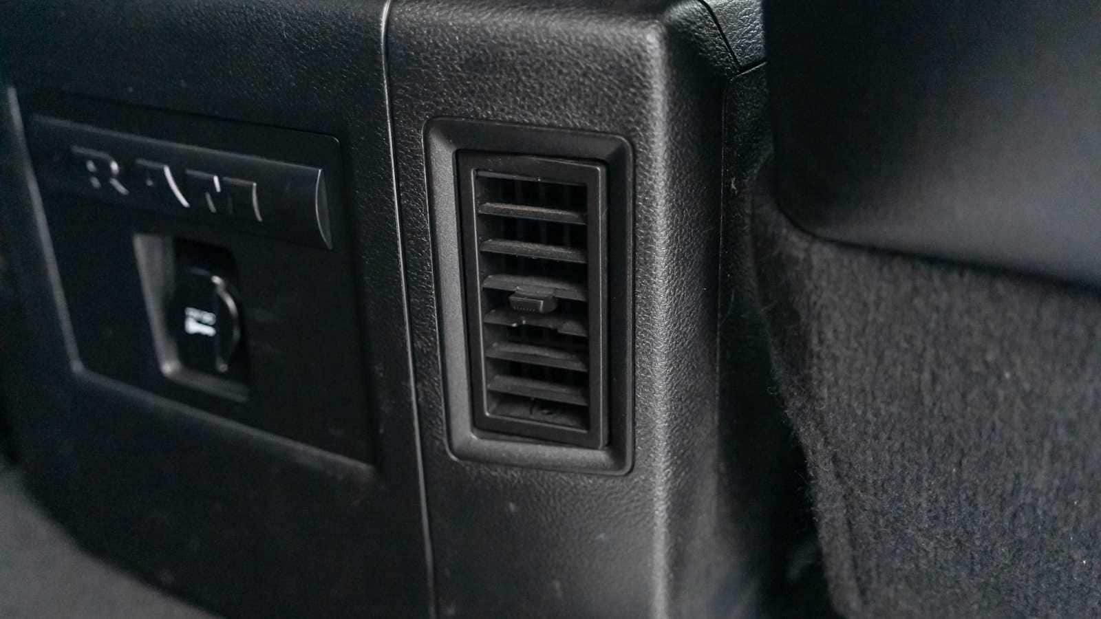 Thumbnail: 2014 RAM 1500 - 30