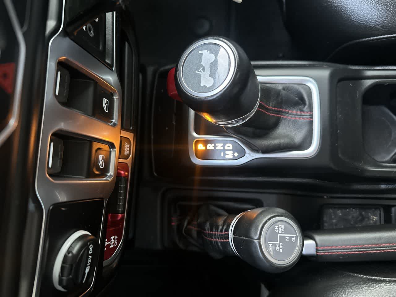 Thumbnail: 2022 Jeep Wrangler - 14