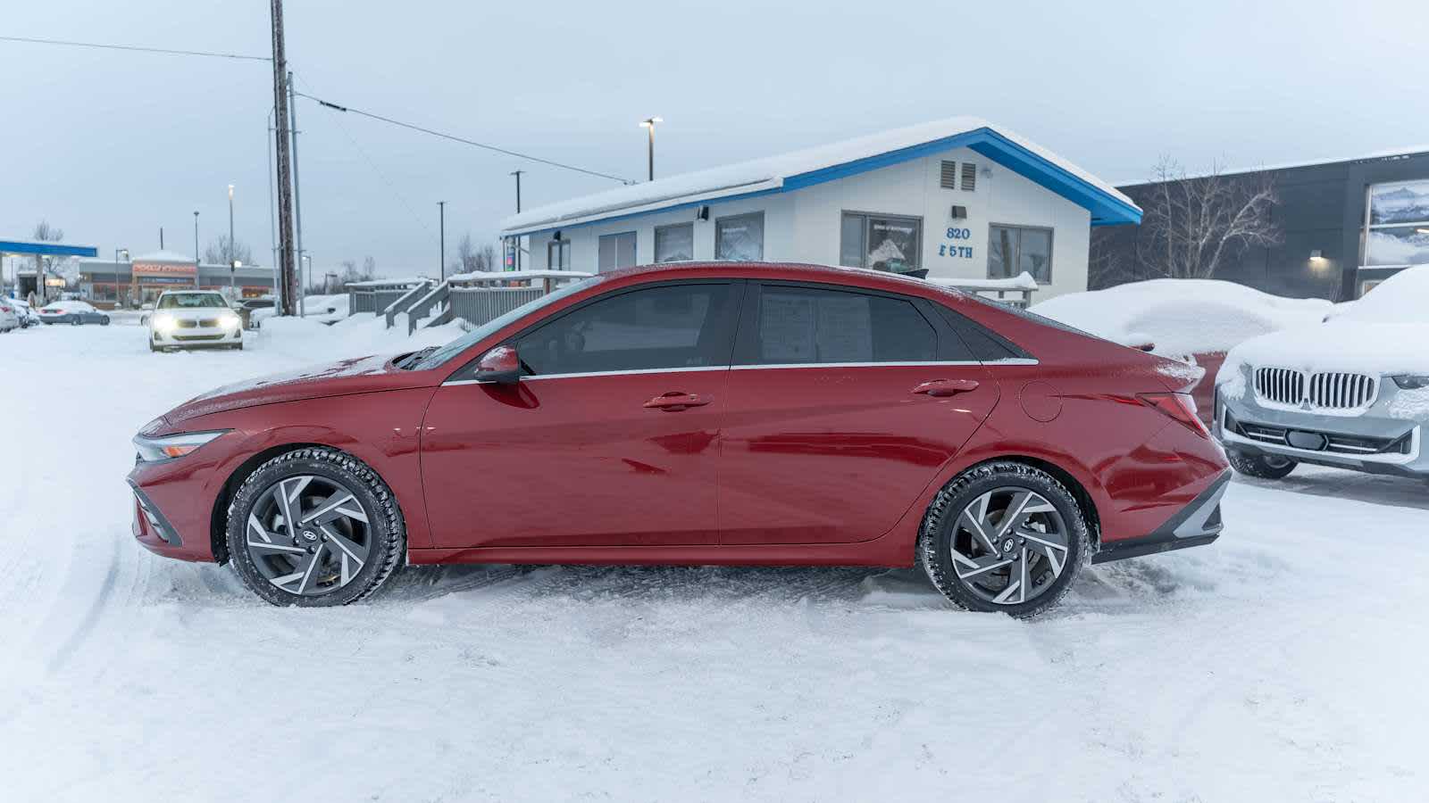 Thumbnail: 2024 Hyundai Elantra - 4