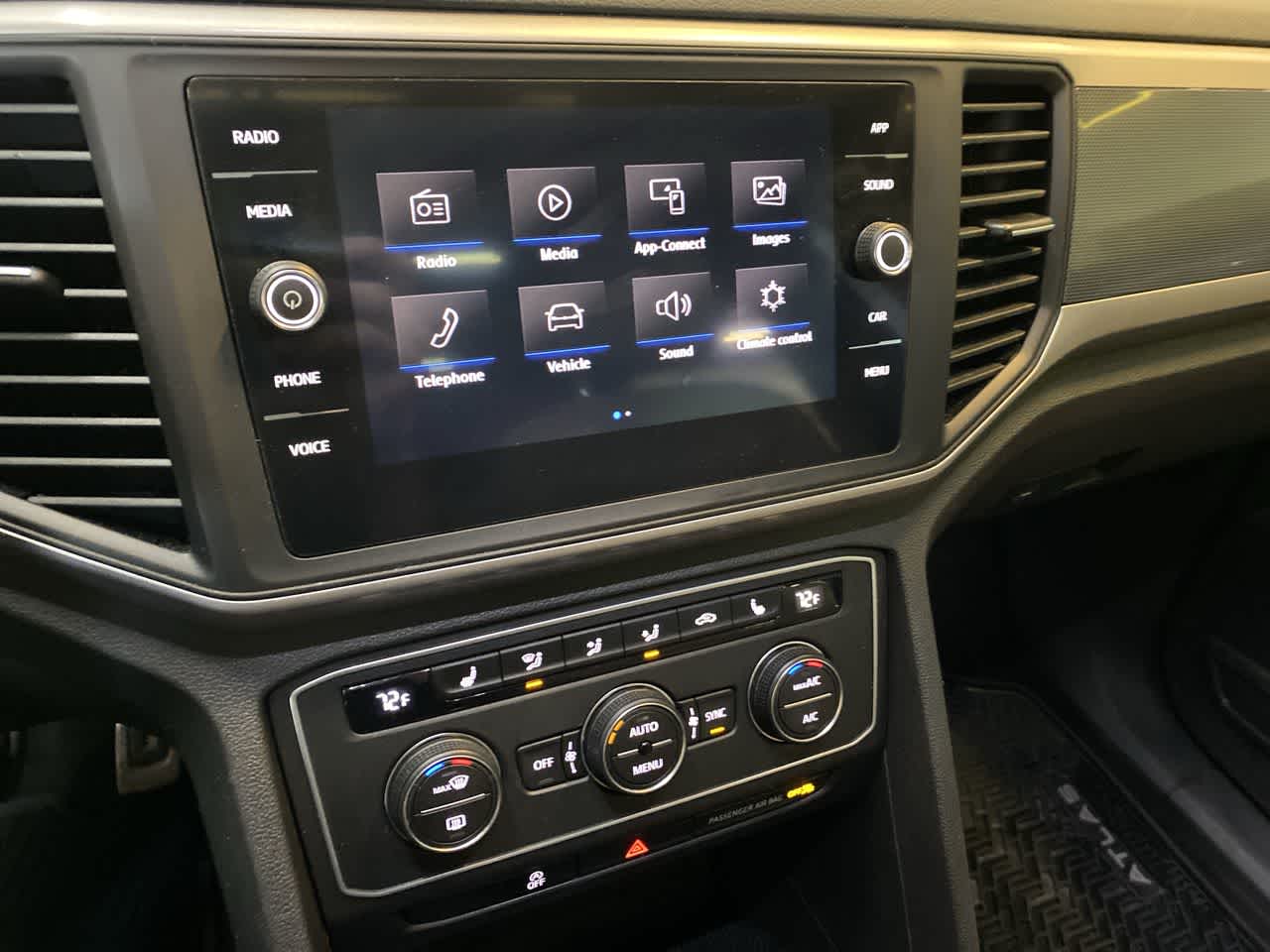 Thumbnail: 2020 Volkswagen Atlas - 17