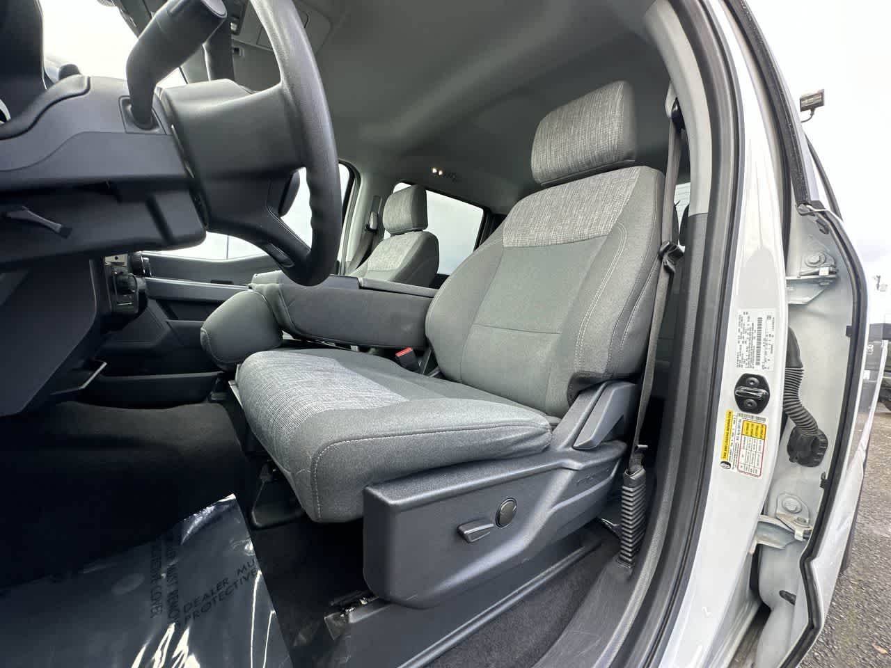 2023 Ford F-150 XLT photo 4