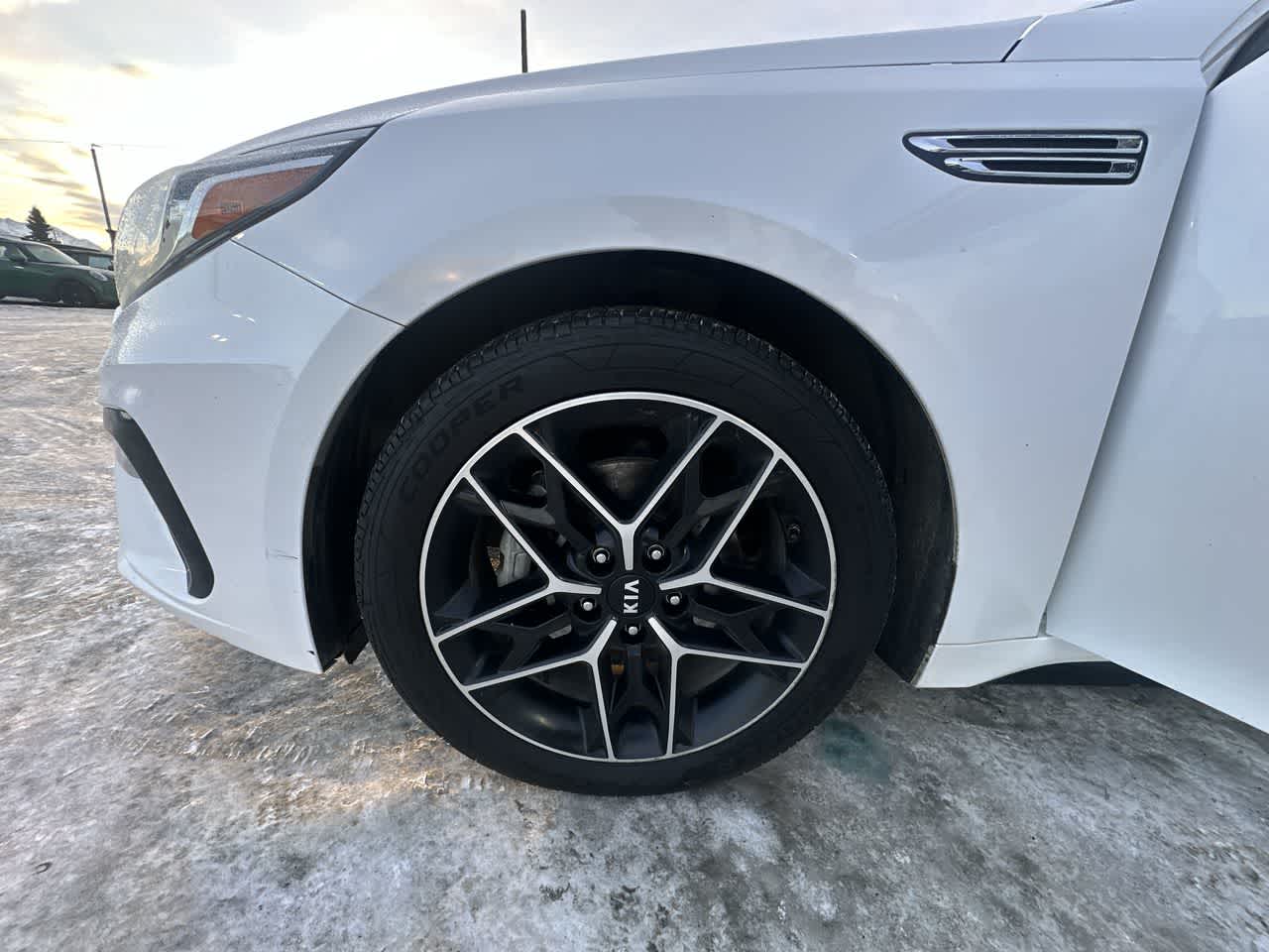 Thumbnail: 2020 Kia Optima - 3