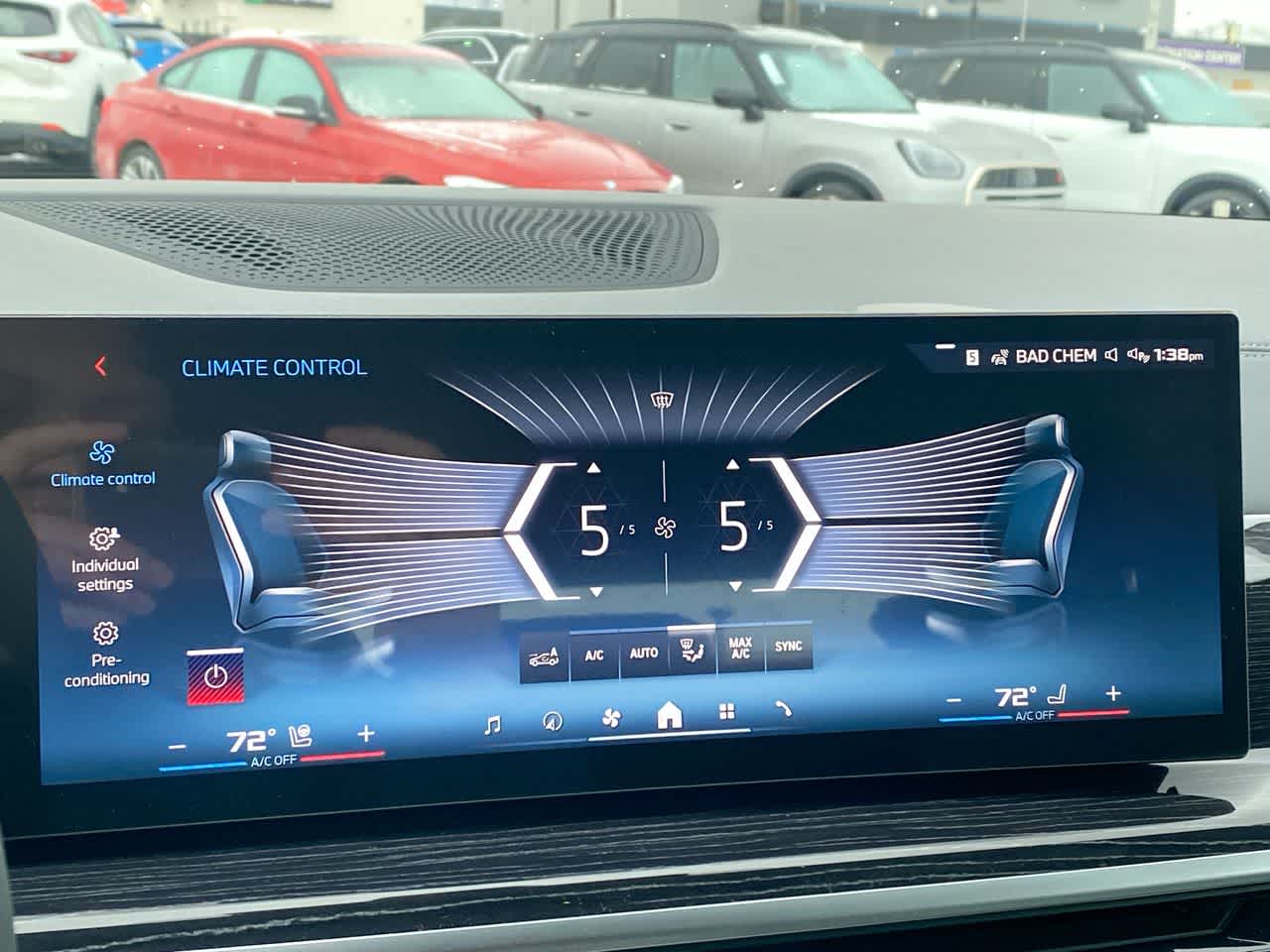 Thumbnail: 2025 BMW X5 - 13