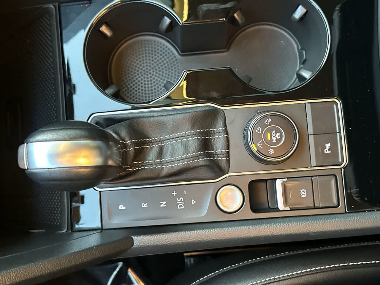 Thumbnail: 2022 Volkswagen Atlas - 13