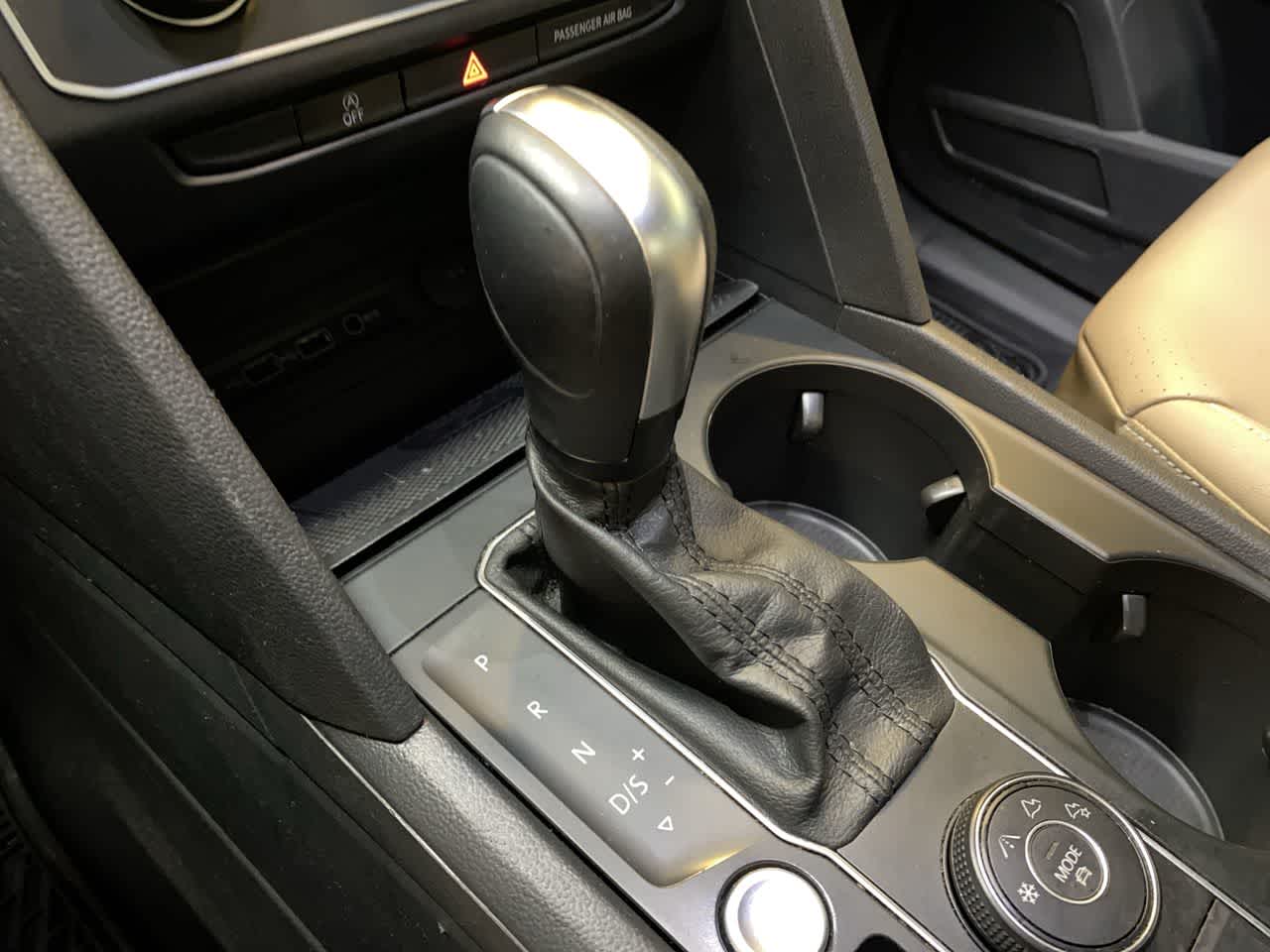 Thumbnail: 2020 Volkswagen Atlas - 19