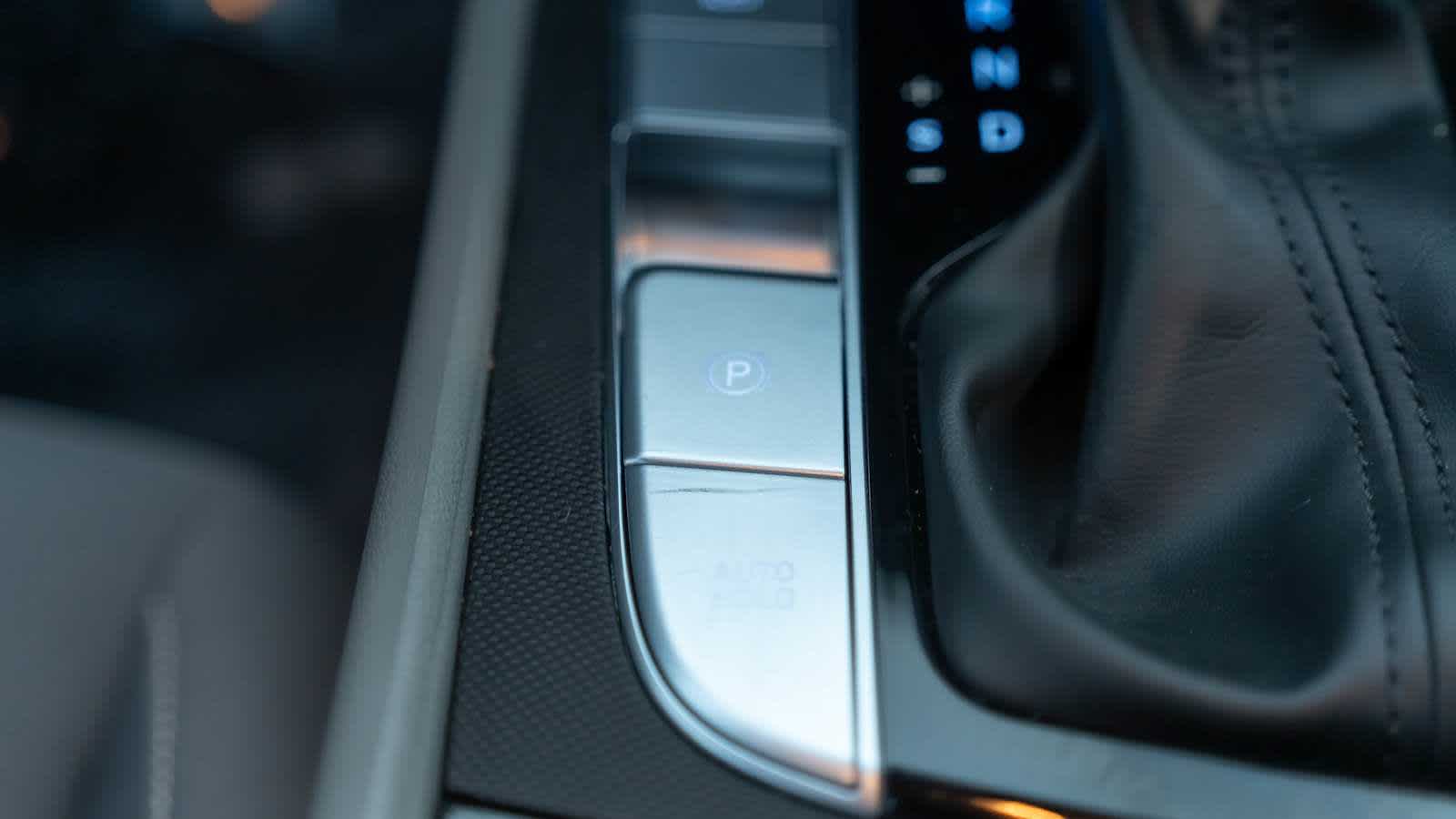 Thumbnail: 2024 Hyundai Elantra - 37