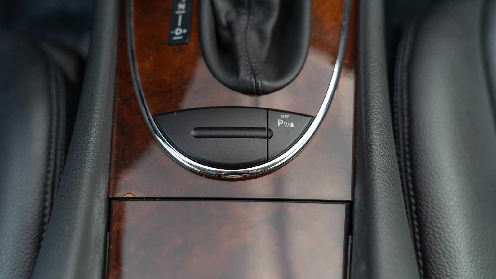 Thumbnail: 2004 Mercedes-Benz E-Class - 42