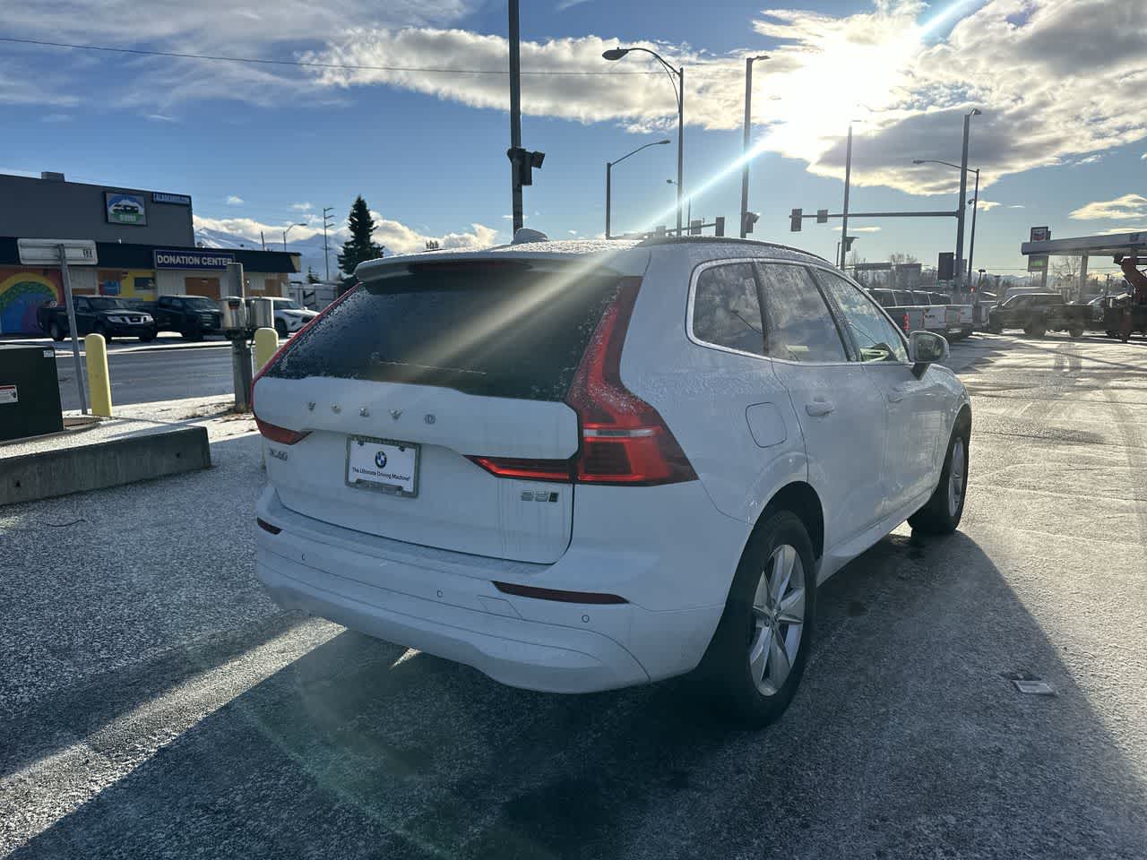 Thumbnail: 2022 Volvo XC60 - 22