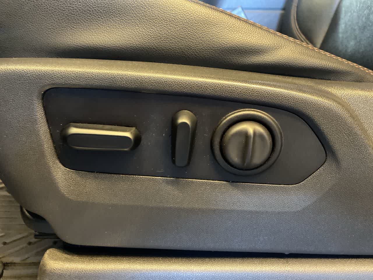 Thumbnail: 2020 GMC Sierra 1500 - 12